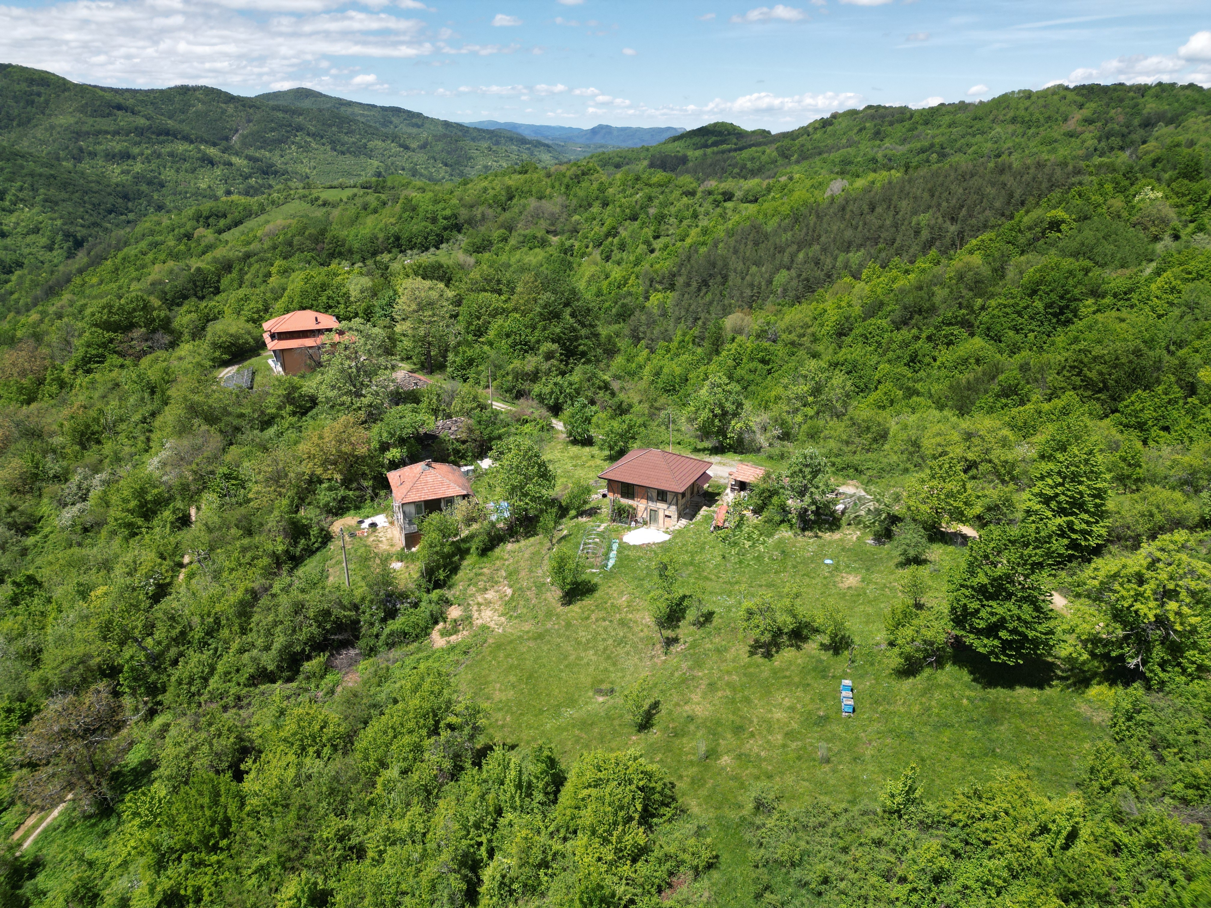 Mountain Property with an Authentic House and Panoramic Views above Gabrovo 4