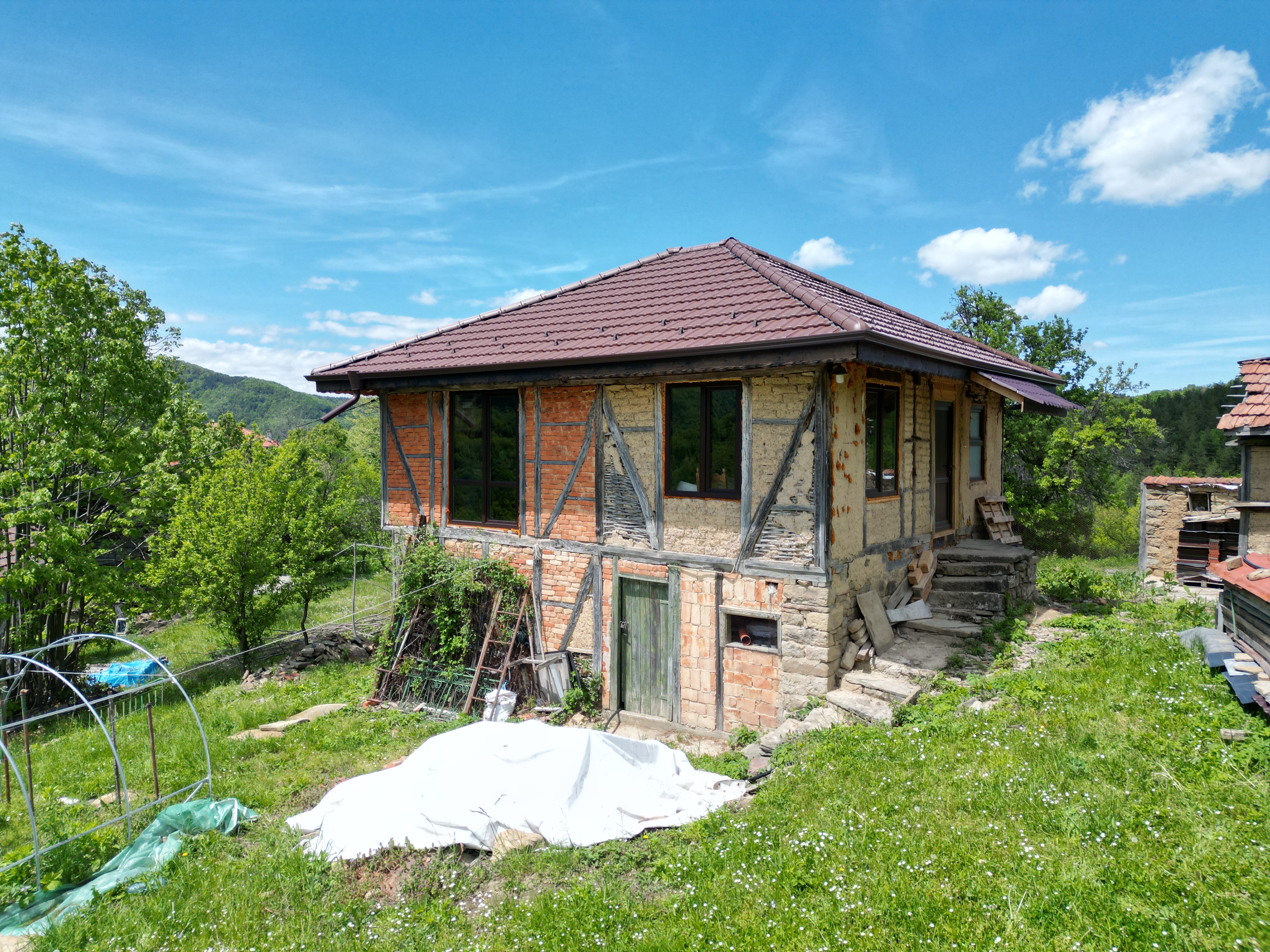 Mountain Property with an Authentic House and Panoramic Views above Gabrovo